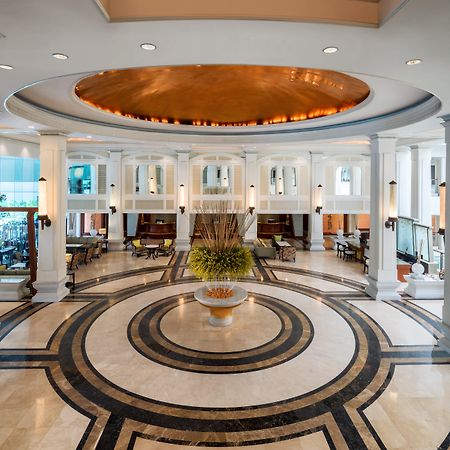 Dusit Thani Pattaya Hotel Exterior photo Lobby