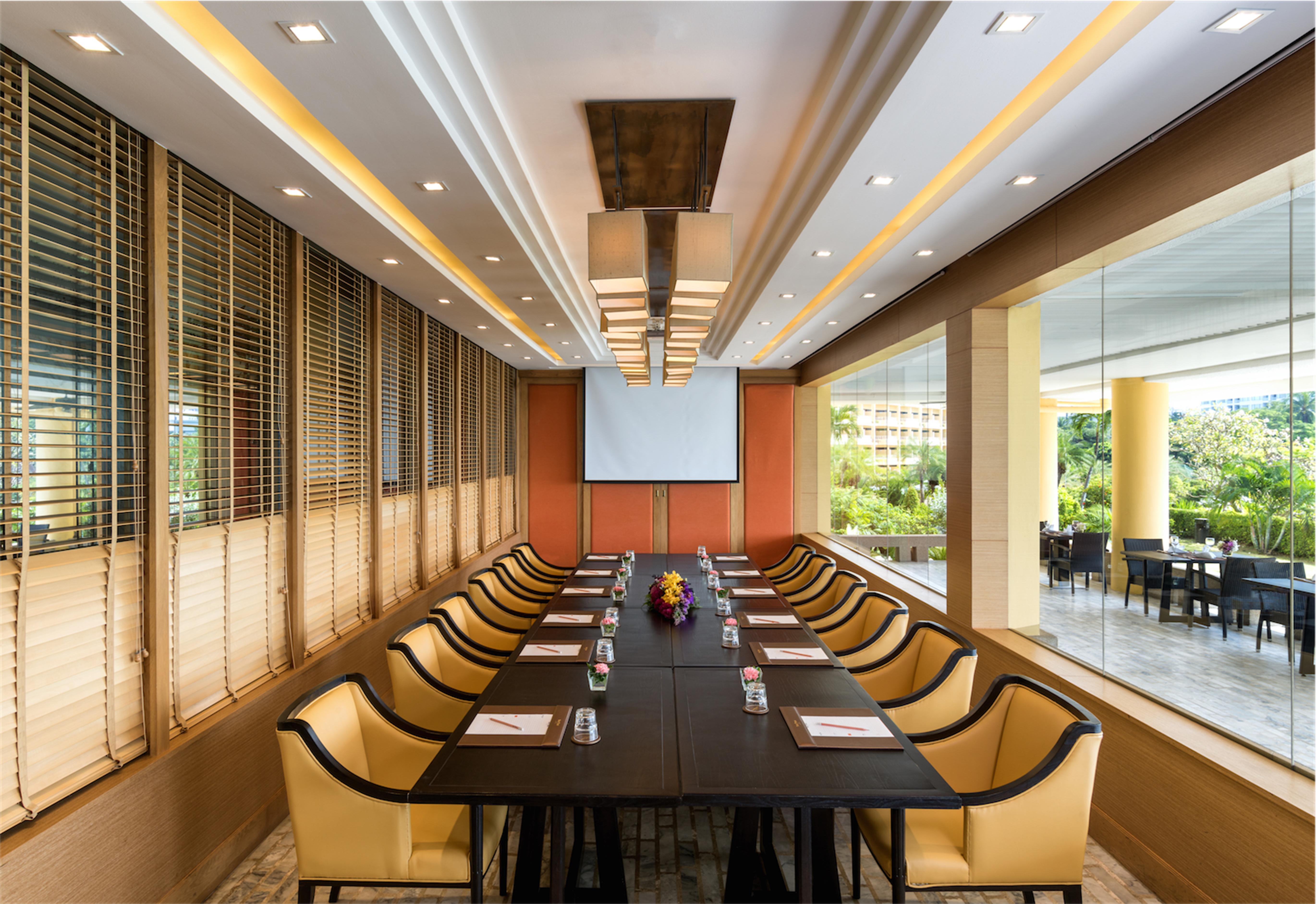 Dusit Thani Pattaya Hotel Exterior photo Meeting room at The Park, Hyderabad