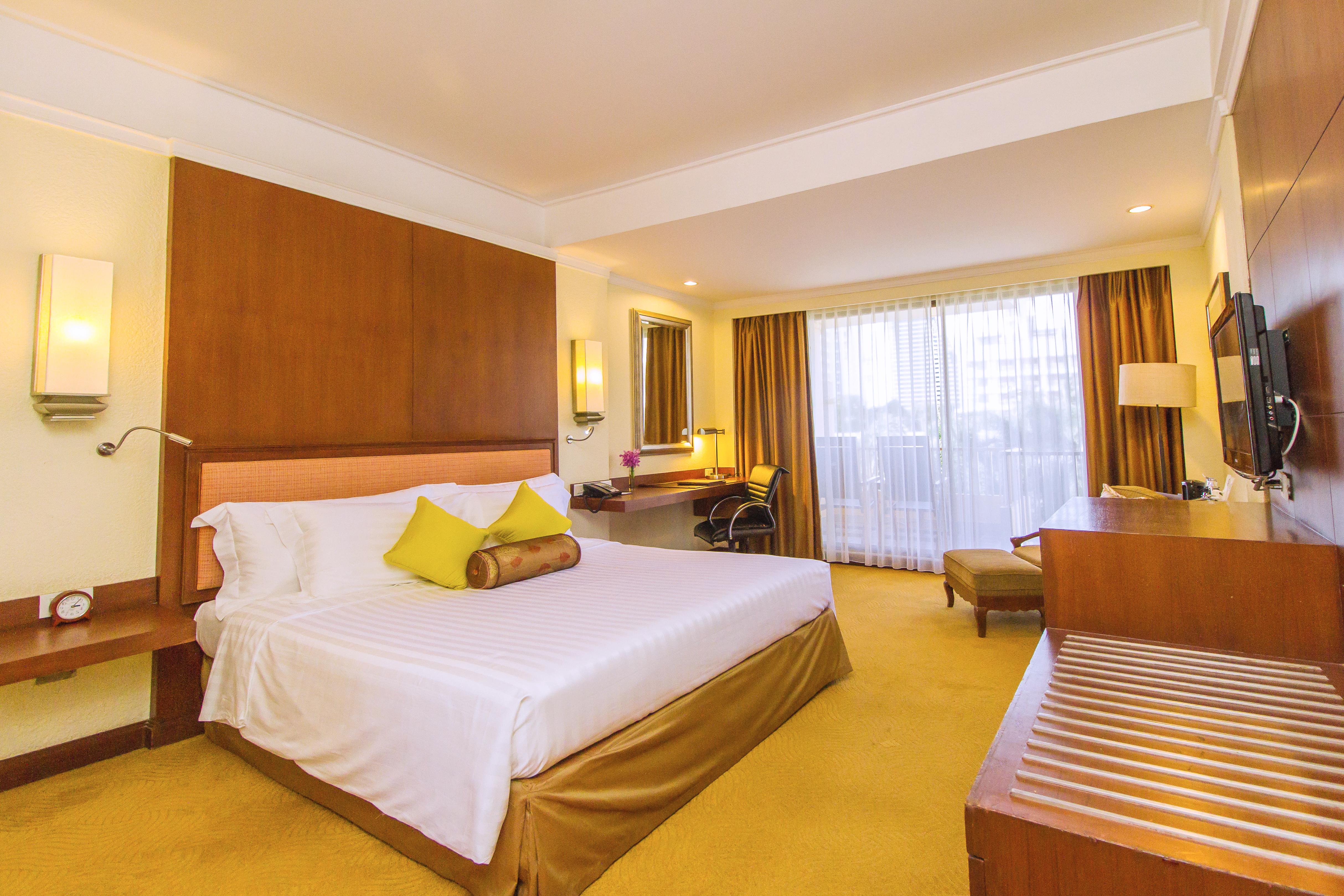 Dusit Thani Pattaya Hotel Exterior photo Deluxe Room